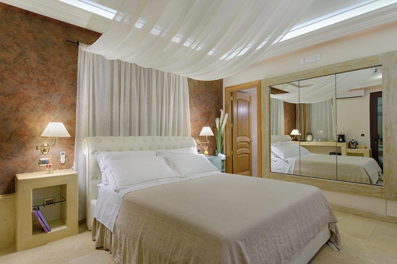 Ego Salento Hotel กาลาตีนา ภายนอก รูปภาพ