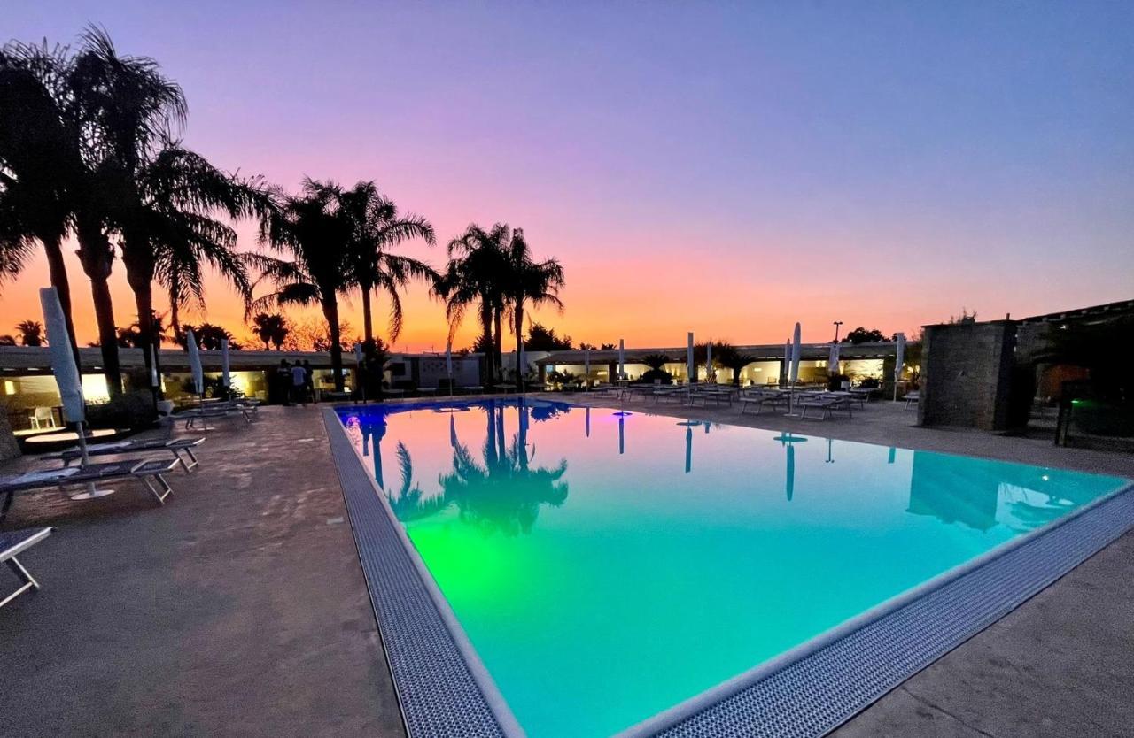 Ego Salento Hotel กาลาตีนา ภายนอก รูปภาพ