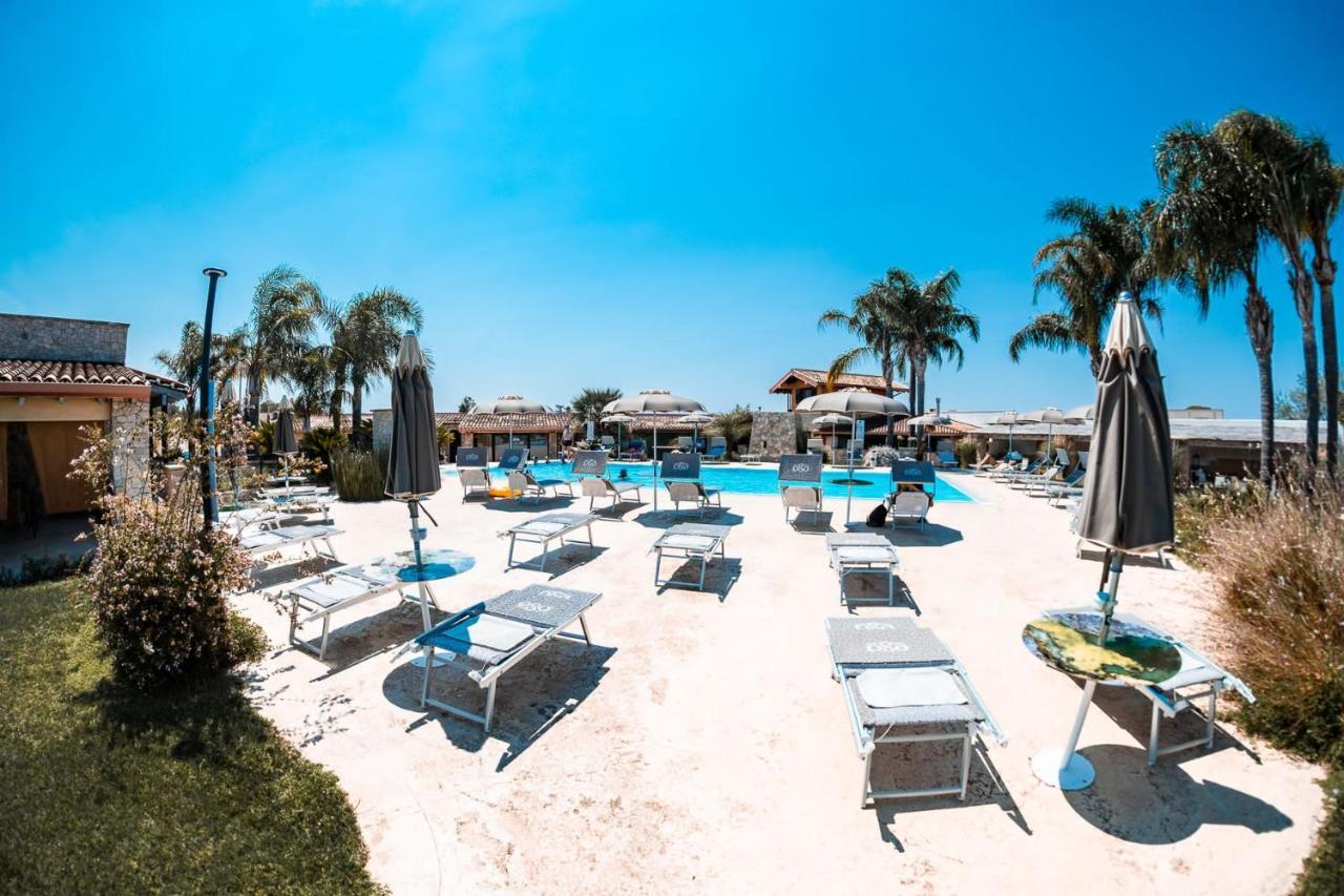Ego Salento Hotel กาลาตีนา ภายนอก รูปภาพ