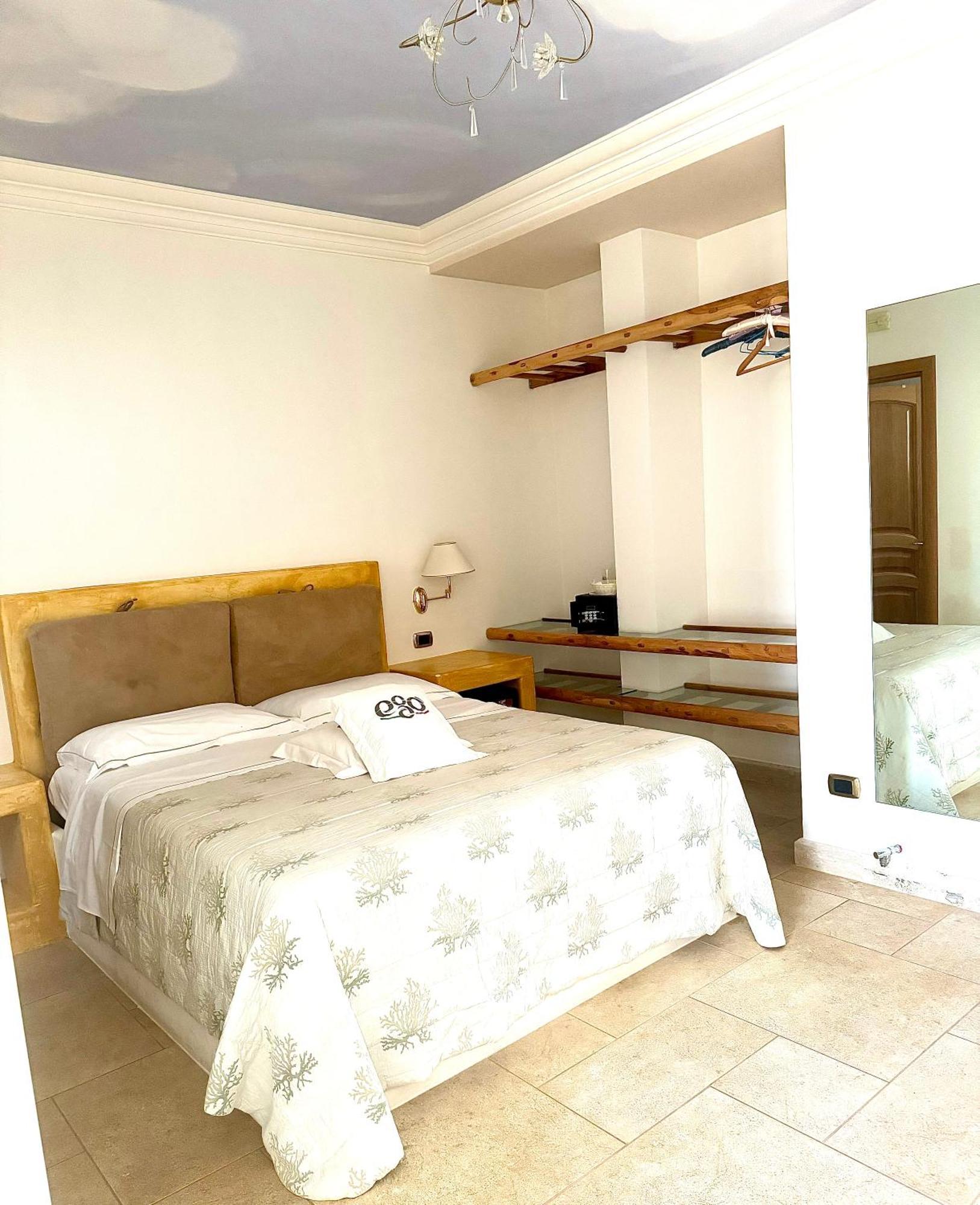 Ego Salento Hotel กาลาตีนา ภายนอก รูปภาพ